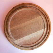 Load image into Gallery viewer, 3 sizes of oak platters
