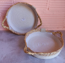 Load image into Gallery viewer, Cotton and seagrass tray with baskets
