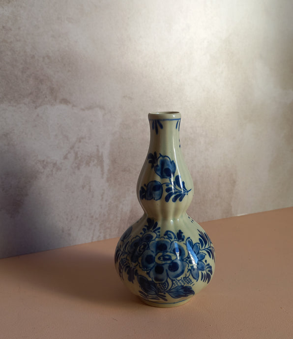 Delft Bud vase with bulbous shape