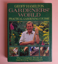 Load image into Gallery viewer, Gardeners&#39; World Book

