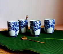 Load image into Gallery viewer, Vintage Chinese Tea Mug Set

