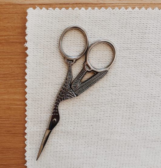 Stork shaped stainless steel embroidery scissors