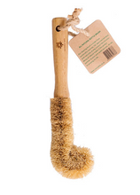 Load image into Gallery viewer, Coconut fibre squirrel tail scrubbing brush with bamboo hamdle
