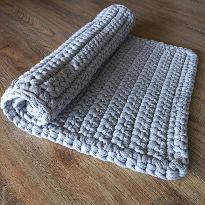 grey chunky crochet mat for the home
