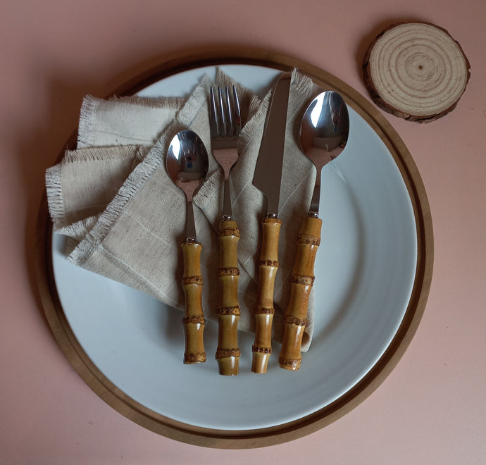 Bamboo and steel cutlery set
