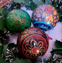 Load image into Gallery viewer, Hand-painted Indian Christmas Baubles
